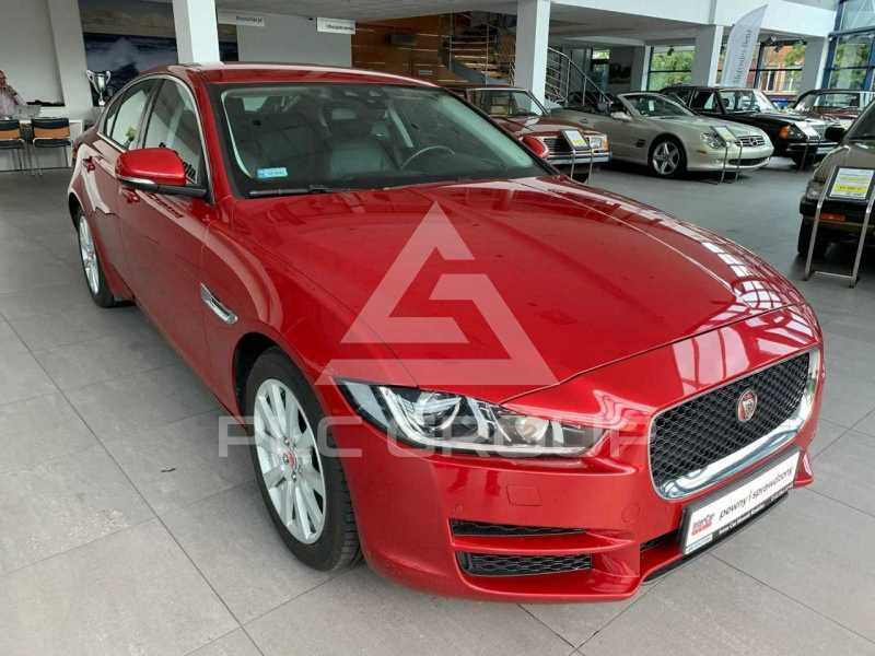2016 Jaguar XE