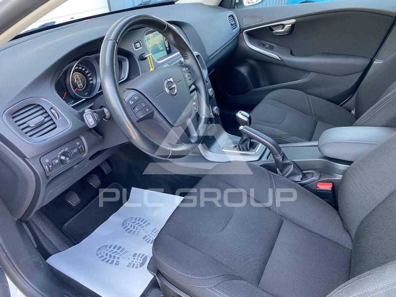 2016 Volvo V40
