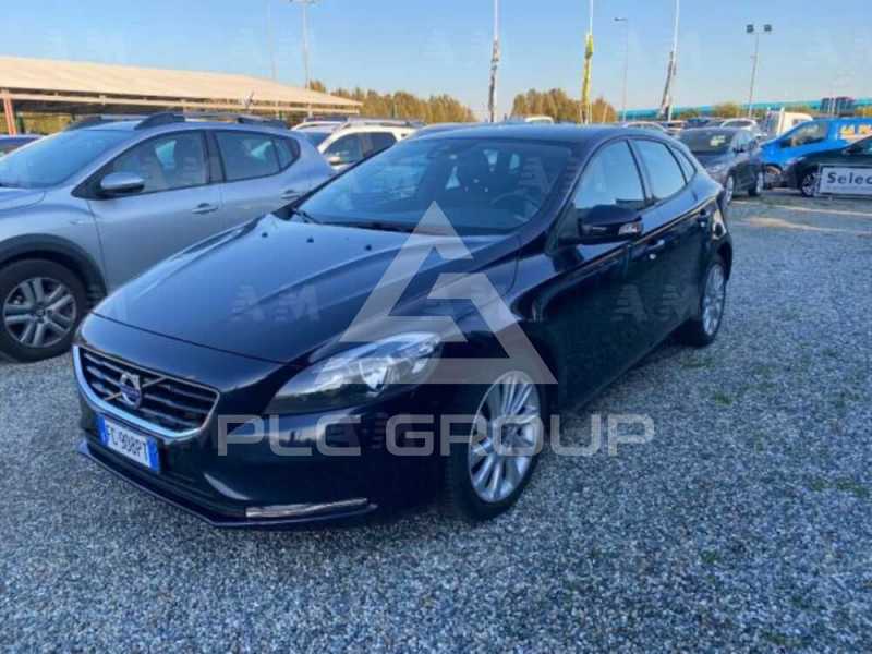 2016 Volvo V40