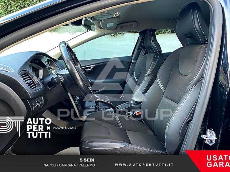 2016 Volvo V40
