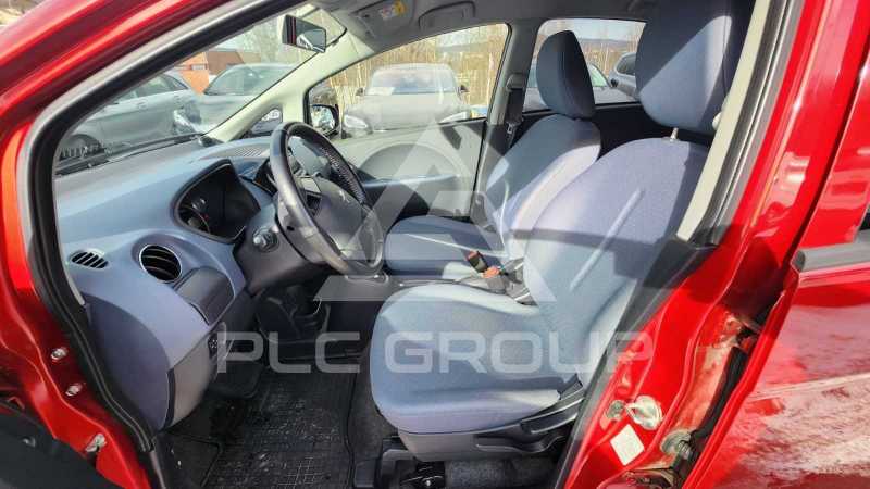 2016 Peugeot iOn