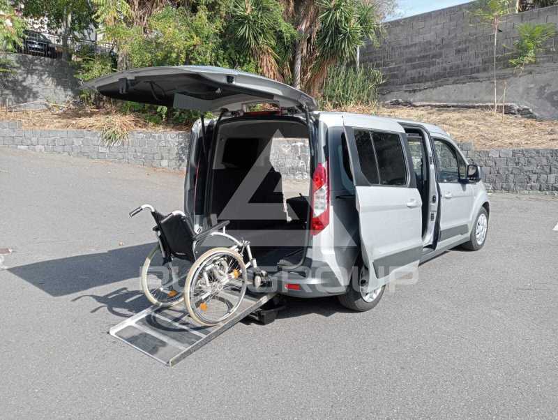 2016 Ford Tourneo