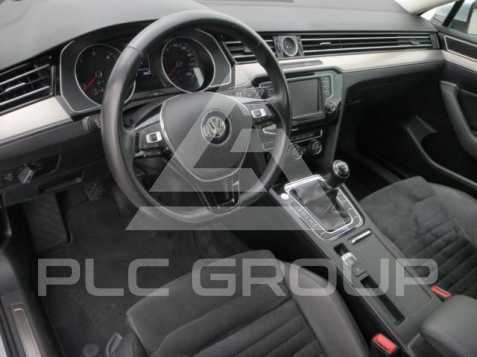 2016 Volkswagen Passat