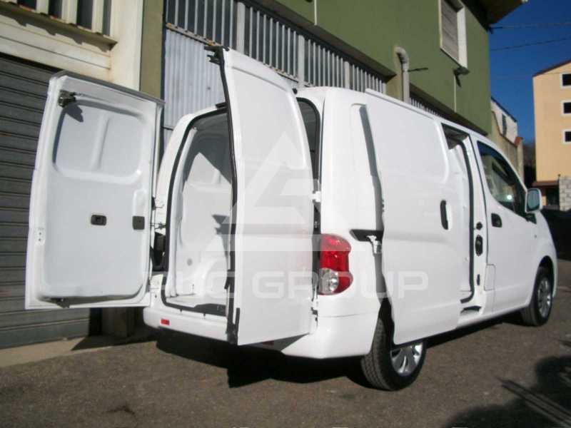 2017 Nissan NV