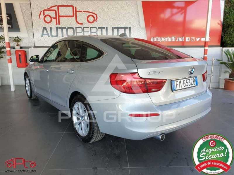 2017 BMW 330