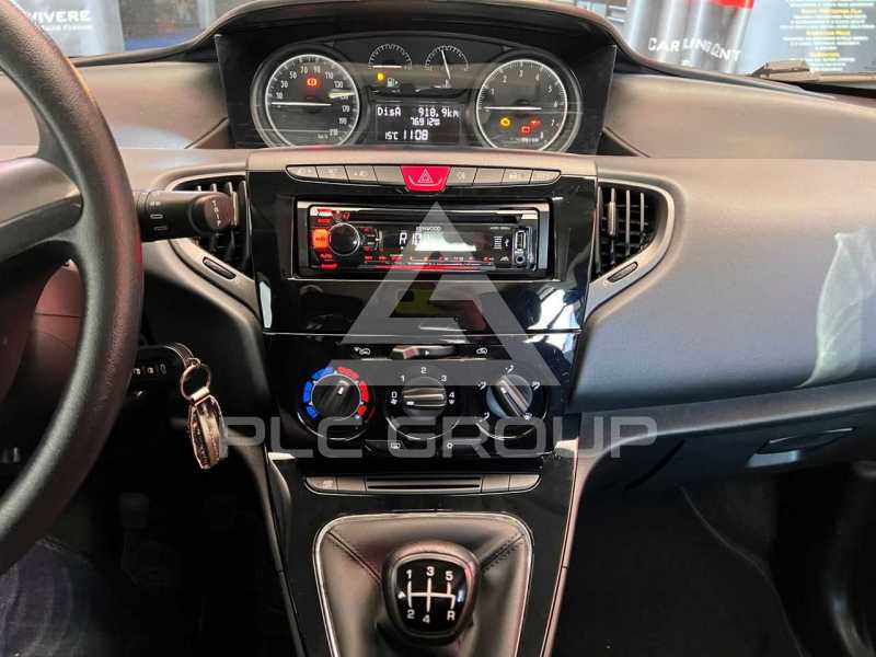 2017 Lancia YPSILON