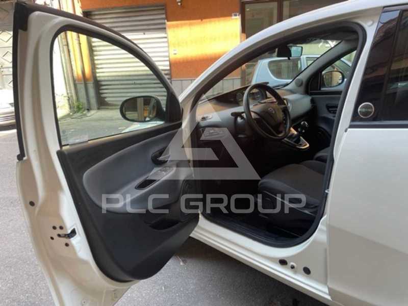 2017 Lancia YPSILON