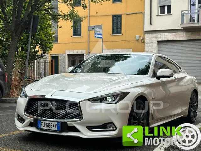 2017 Infinity Q60