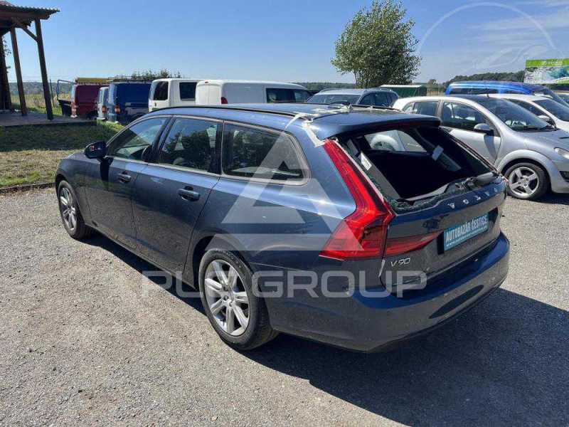 2017 Volvo V90