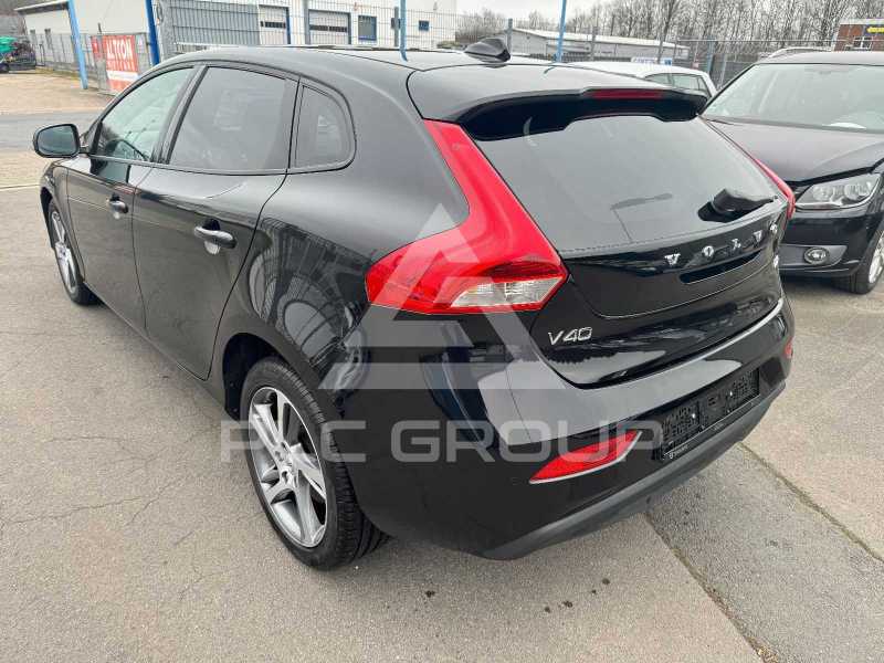 2017 Volvo V40