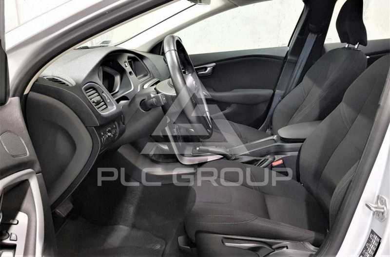 2017 Volvo V40