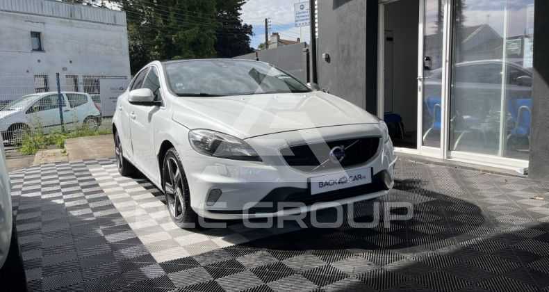 2017 Volvo V40