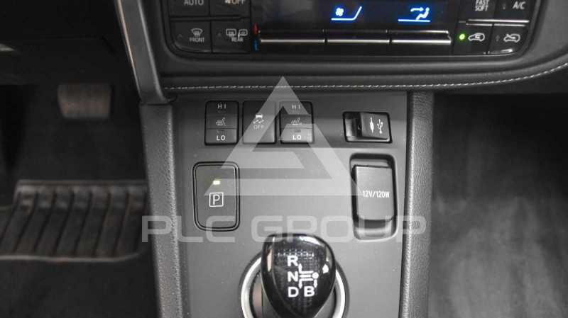 2017 Toyota AURIS