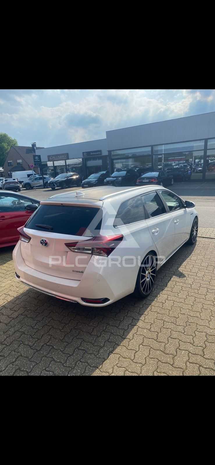 2017 Toyota AURIS