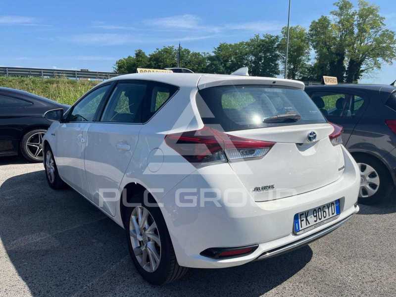 2017 Toyota AURIS