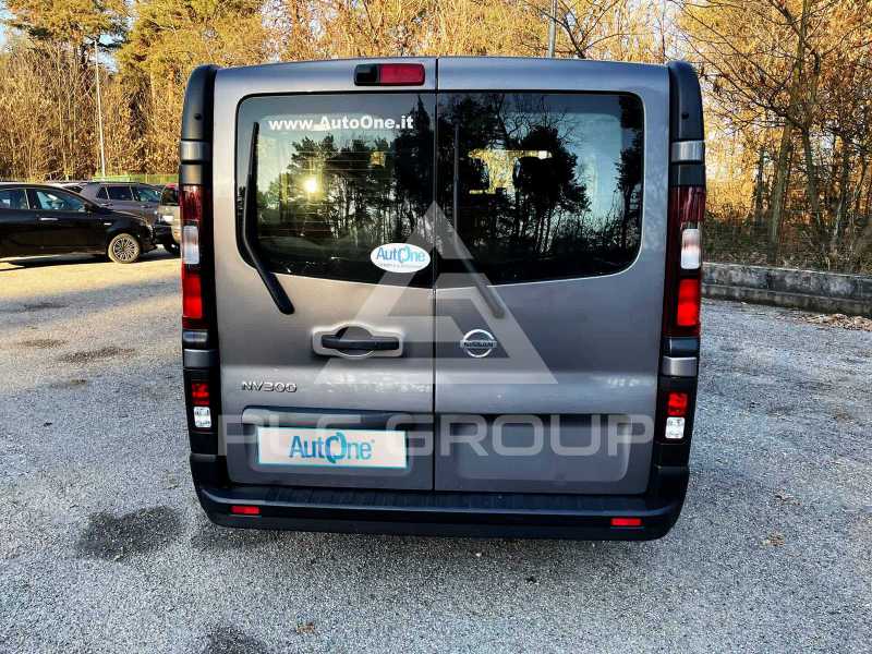 2018 Nissan NV 300