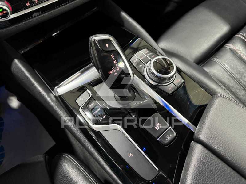 2018 BMW 523