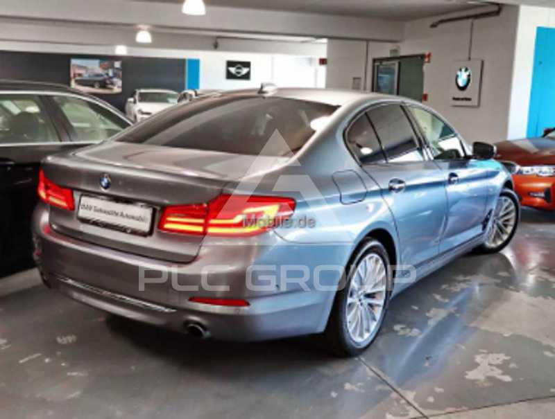 2018 BMW 523