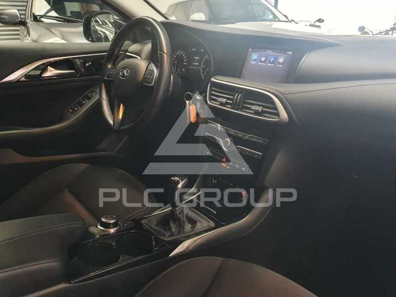2018 Infinity Q30