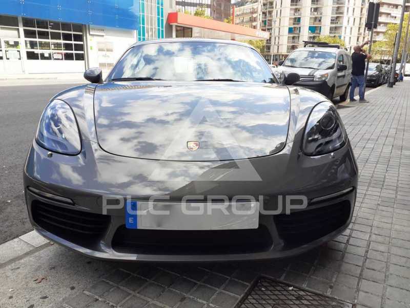 2018 Porsche Cayman