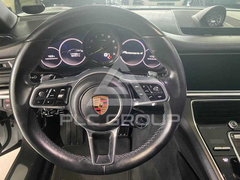 2018 Porsche Panamera