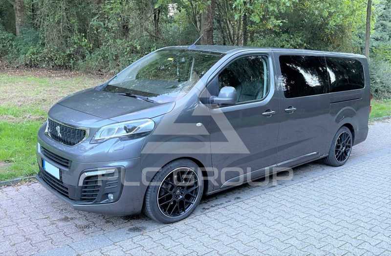 2018 Peugeot Traveller