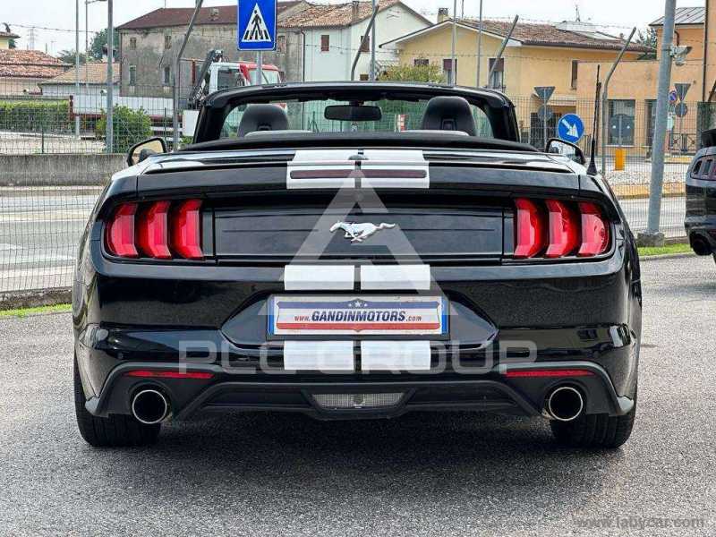 2018 Ford MUSTANG