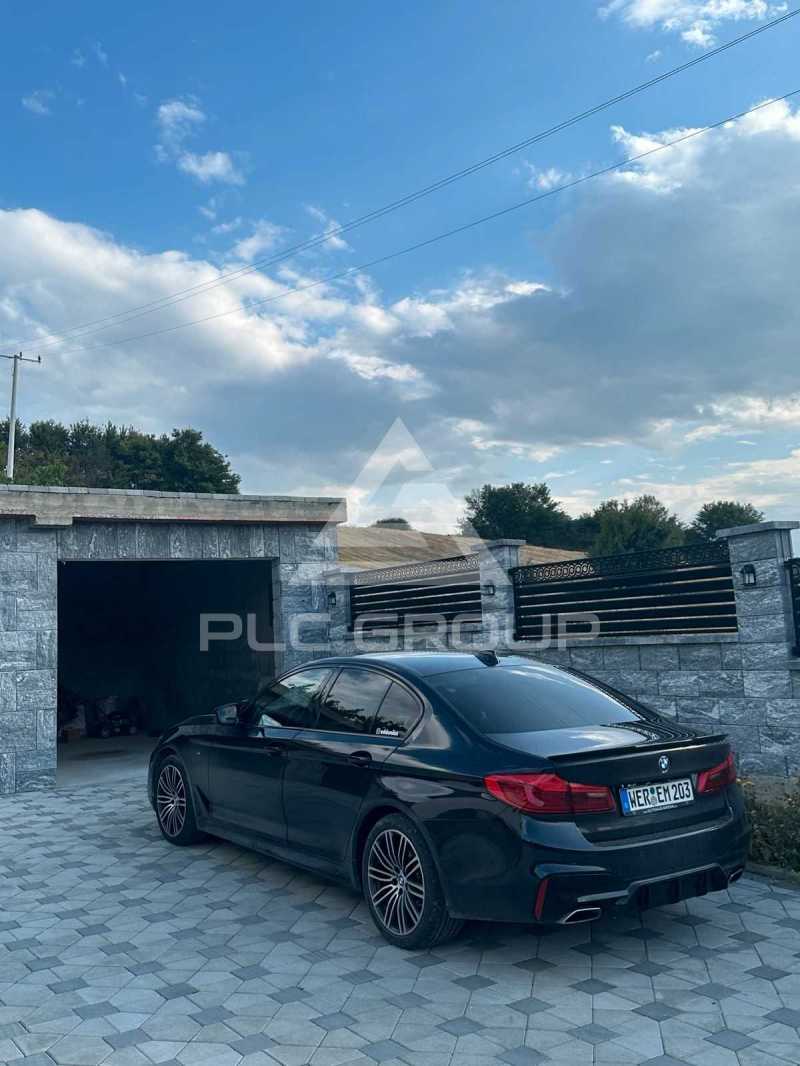 2019 BMW 523