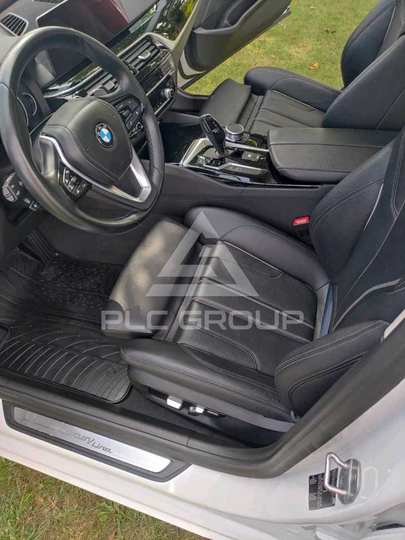 2019 BMW 523