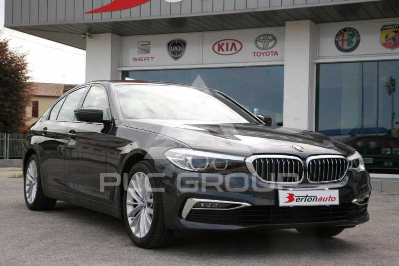 2019 BMW 523