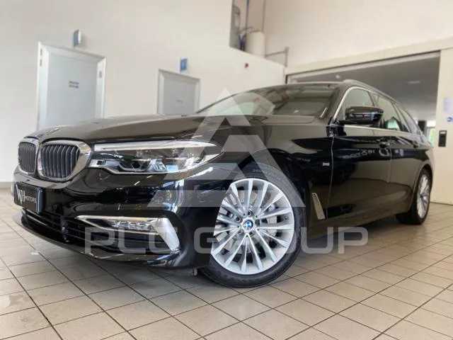 2019 BMW 523