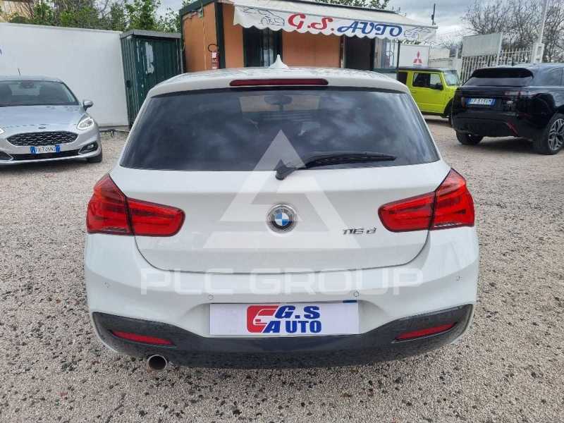 2019 BMW 120