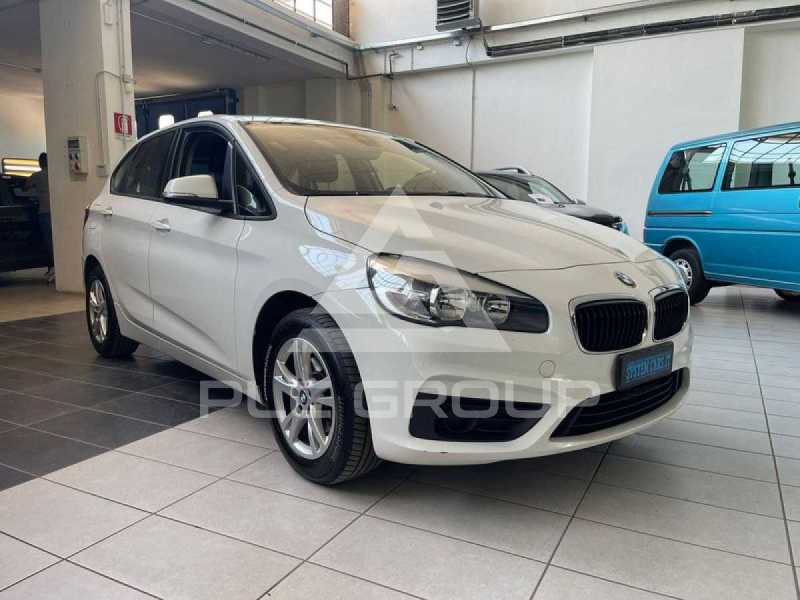 2020 BMW 218