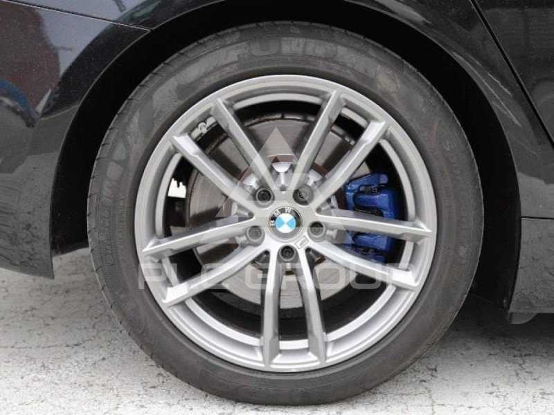 2020 BMW 523