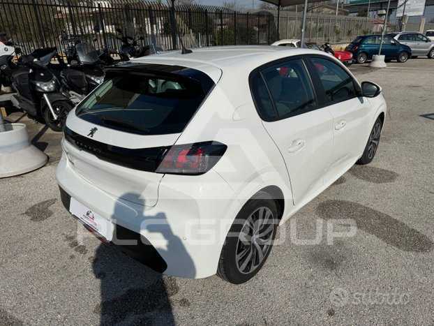 2020 Peugeot 208