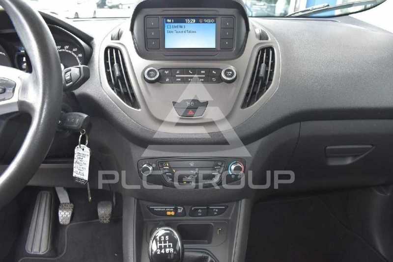 2020 Ford Tourneo