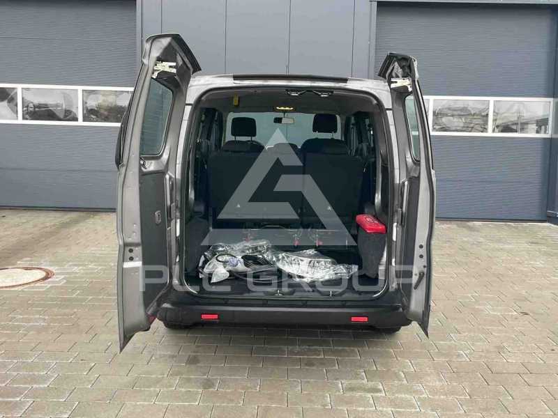 2021 Nissan NV 200