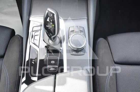2021 BMW 523