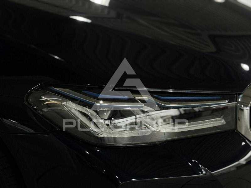 2021 BMW 523
