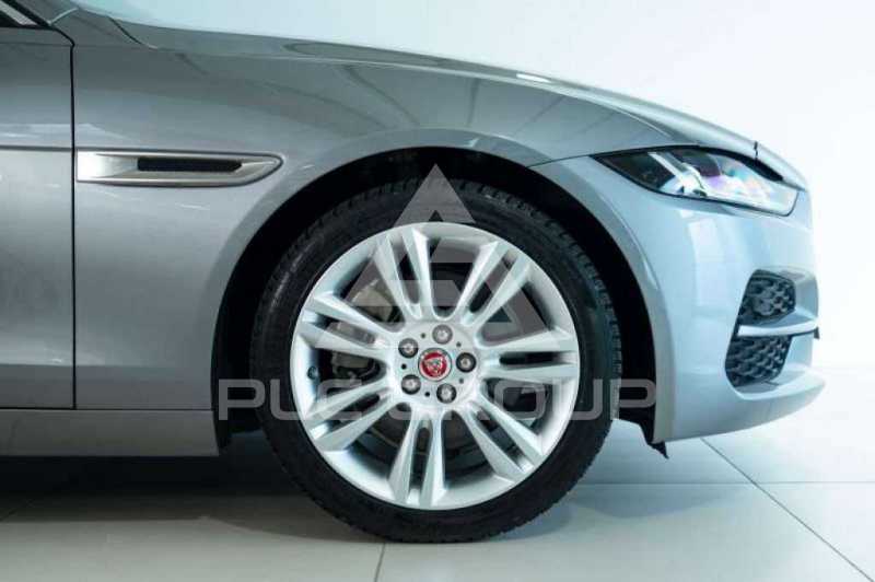 2021 Jaguar XE