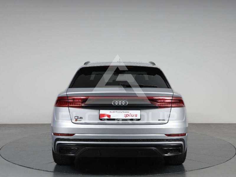 2021 Audi Q8