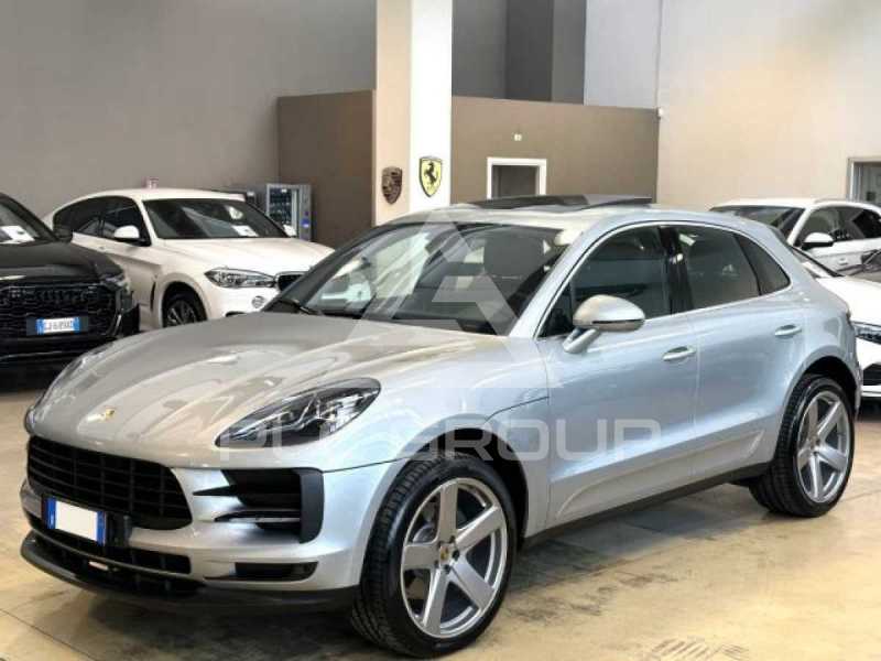 2021 Porsche MACAN