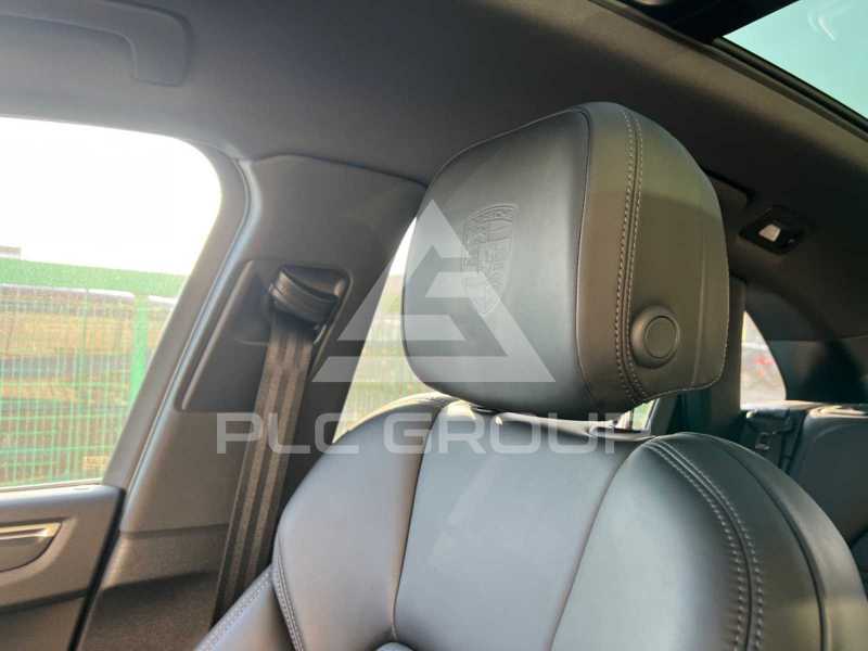 2021 Porsche MACAN