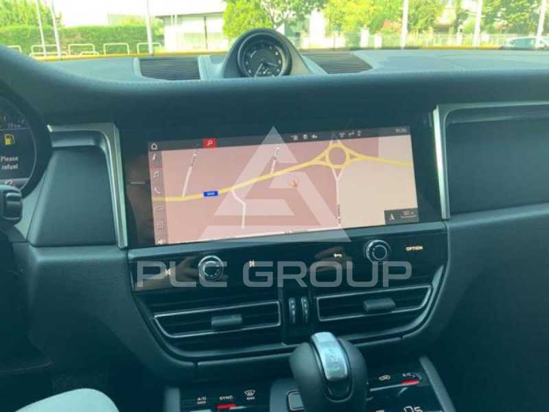 2021 Porsche MACAN
