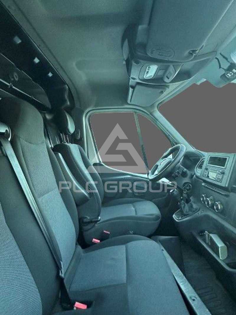2021 Renault Master