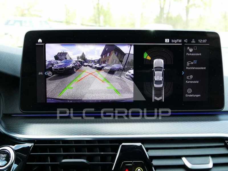 2022 BMW 523