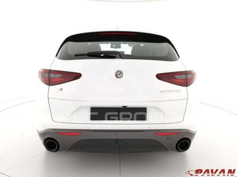 2022 Alfa Romeo Stelvio