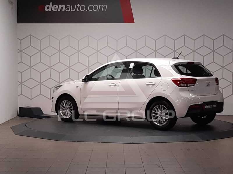 2022 KIA Rio