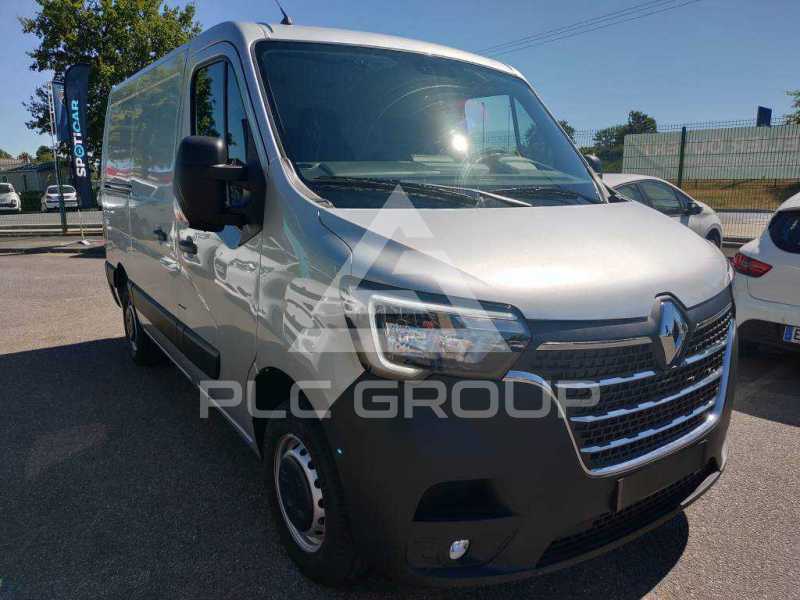 2022 Renault Master