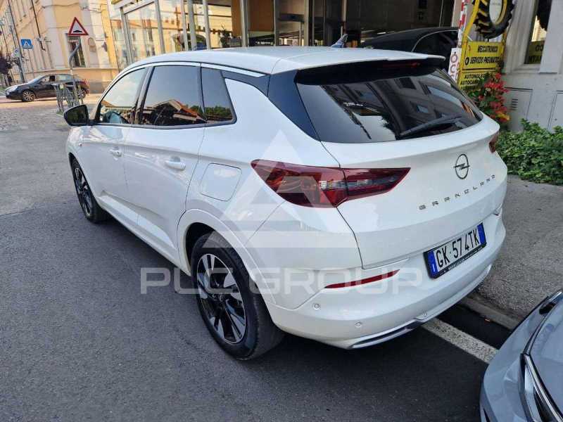 2022 Opel GrandlandX